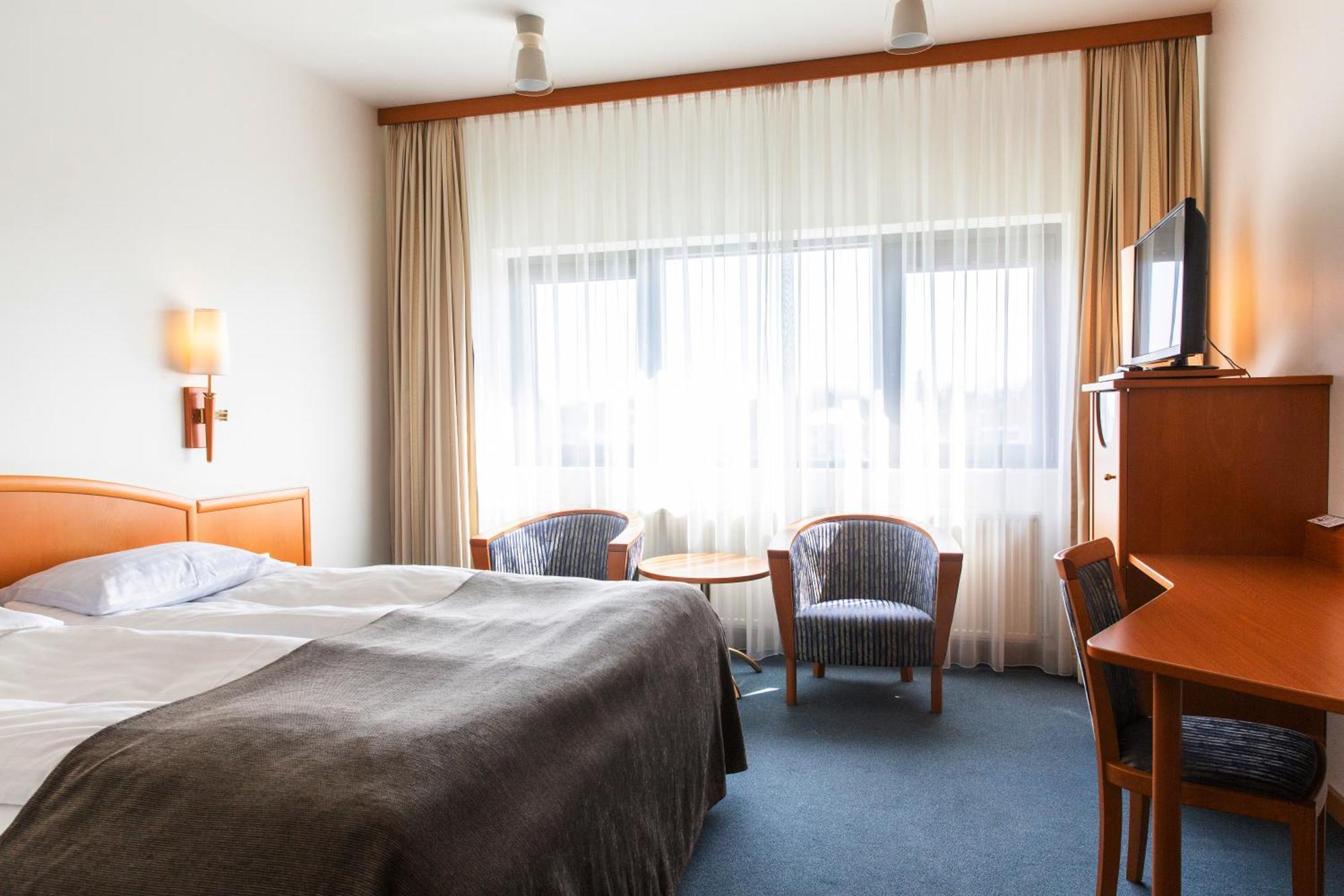 Hotel Селфос Стая снимка