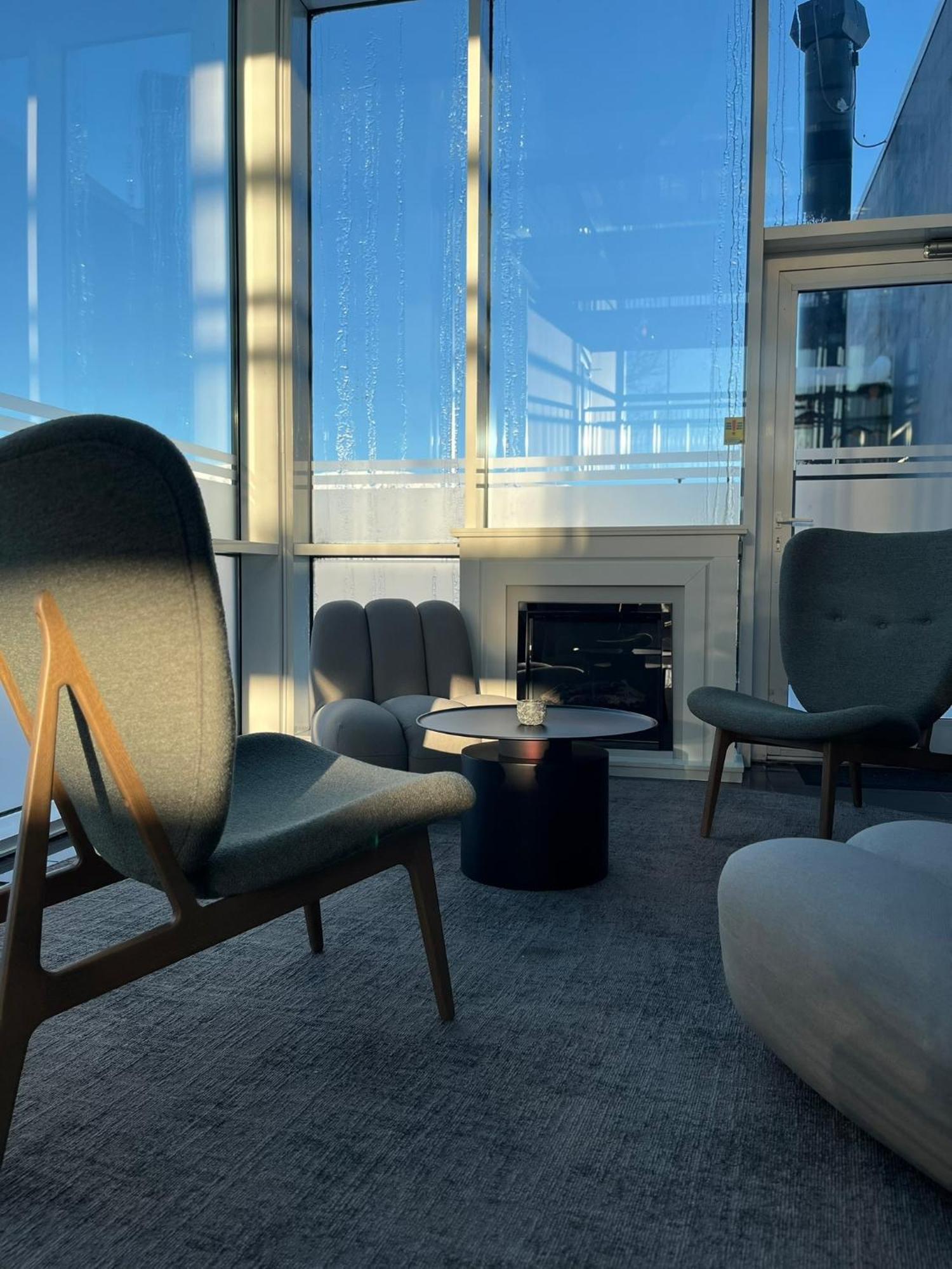 Hotel Селфос Екстериор снимка